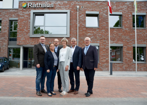Read more about the article Eröffnung des neuen Rathauses